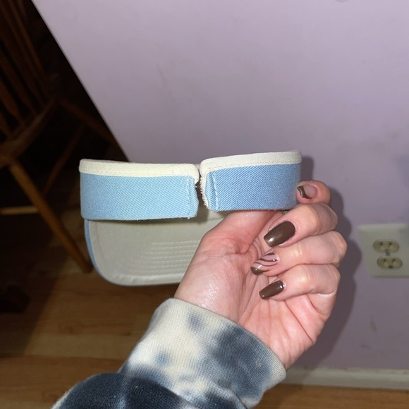 Adidas visor - Picture 4 of 5